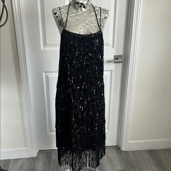 Urban Revivo Black Sequin Fringe Midi Dress NWT Midi Urban Revivo Black Sequin Fringe Midi Dress NWT Midi
